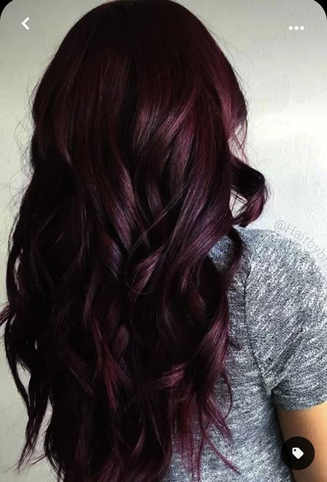 Pelo Color Vino, Magenta Hair Colors, Wine Hair Color, Rambut Brunette, Hairstyles List, Magenta Hair, Wine Hair, Hair Color Burgundy, Dark Red Hair