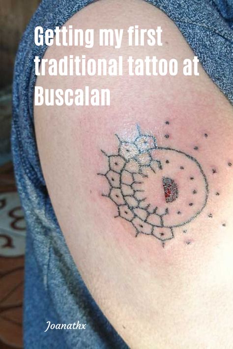 Buscalan is a village in Tingalayan, Kalinga. Famous for its traditional tattoo and home of the oldest tattoo artist – Apo Whang-od. A mixture of charcoal and water is used for the ink then tapped into the skin using the thorn of pomelo or calamansi. #buscalan #philippines #tattoo #travelblog #travel #blog #joanathx Whang Od Tattoo Designs, Buscalan Tattoo, Whang Od Tattoo, Kalinga Tattoo, Oldest Tattoo, Philippines Tattoo, Whang Od, Fit Board, Moon Tattoo Designs