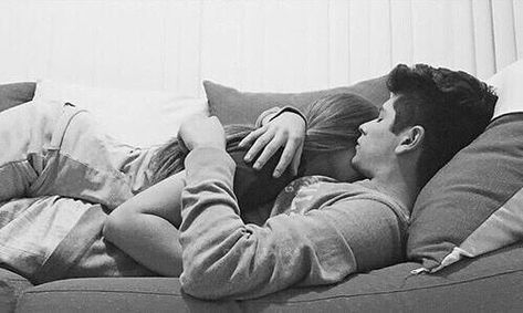 Romantic Boyfriend, Tumblr Grunge, Romantic Photography, Cute Couples Cuddling, Couple Relationship, Boyfriend Goals, Relationship Goals Pictures, Cute Couples Kissing