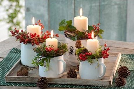 Christmas Candles Diy, Christmas Advent Wreath, Candles Light, Candle Arrangements, Christmas Candle Decorations, Christmas Centerpieces Diy, Advent Candles, Festive Holiday Decor, Christmas Arrangements