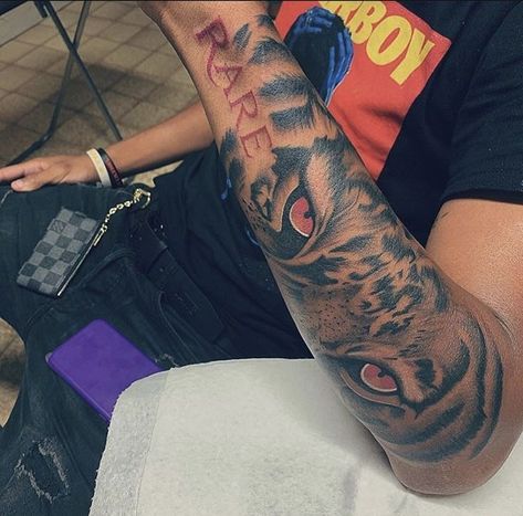 Tattoo Forearm Sleeve, Tattoos Half Sleeve, Back Of Forearm Tattoo, Arm Tattoos For Guys Forearm, Tricep Tattoos, Tattoos Forearm, Black Men Tattoos, Forearm Tattoo Quotes, Half Sleeve Tattoos Forearm