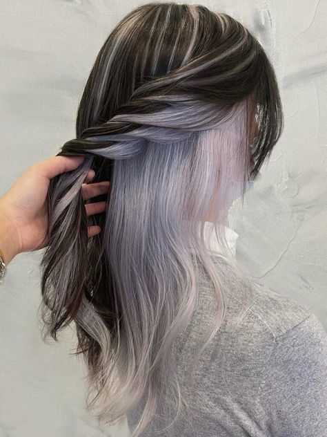 Two tone underneath hair color in light purple Korean Hair Color Ideas, Ash Purple Hair, Purple Underneath Hair, Korean Hair Dye, Beige Hair Color, Purple Black Hair, Lavender Hair Colors, Beige Hair, Korean Hair Color