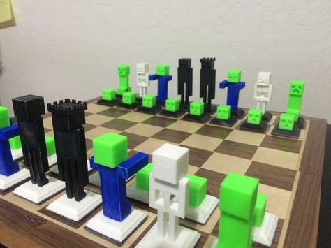 Chess+Set+Base+And+Crown+by+MikeSanchez1. Minecraft Chess Pieces, Star Wars Chess Set, Modern Chess Set, Glass Chess Set, Minecraft Theme, Chess Boards, All Minecraft, Minecraft Christmas, Tech Deck