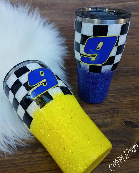 Nascar Tumbler Ideas, Racing Tumbler Cups, Tumbler Inspiration, Svg Ideas, Epoxy Tumbler, Epoxy Tumblers, Glitter Tumbler Cups, Yeti Cup, Glitter Tumblers