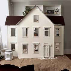 Best Creamy White Paint Color, Exterior Paint Ideas, Dollhouse Exterior, Creamy White Paint, White Paint Color, Dollhouse Design, Color Palette Ideas, Doll House Plans, Dollhouse Projects