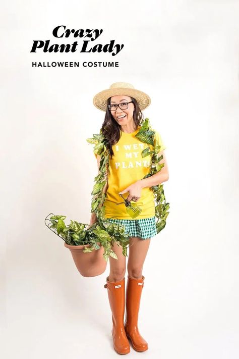 Crazy Plant Lady Costume, Plant Costume Women, Plant Lady Aesthetic, Unique Diy Halloween Costumes, Plant Costume, Cheap Halloween Costumes Diy, Halloween Costume Game, Plant Shirts