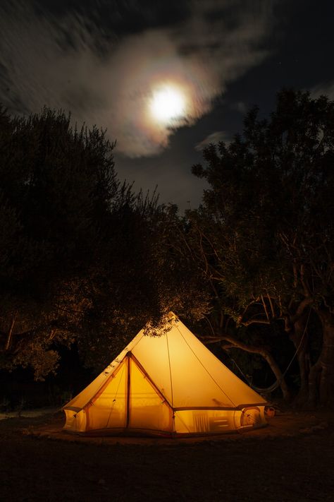 yellow tent surrounded by trees during night time photo – Free Tent Image on Unsplash Tent Aesthetic Night, Arabic Tent, Desert Tent Aesthetic, Tent Camping Aesthetic, Tent Camping Aesthetic Night, Desert Glamping Morocco, Camping Images, Night Nature, Christian Thoughts