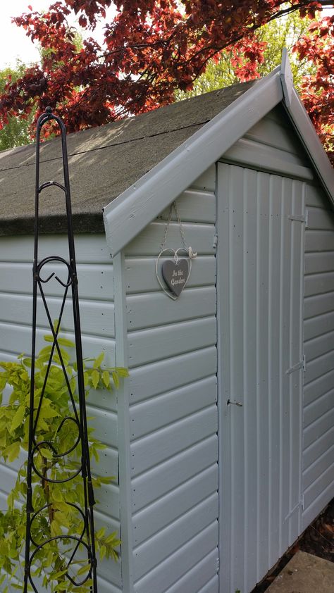 Freshen up your shed this summer with Farrow & Ball Parma Gray exterior paint #shed #ideas #paint #farrow&ball #parmagray Paint Shed, Gray Exterior Paint, Shed Paint Colours, Grey Shed, Parma Grey, Painted Garden Sheds, Parma Gray, Exterior Gray Paint, Painted Shed