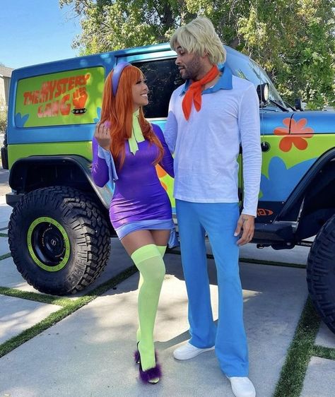 The 28 Best Couples Halloween Costume Ideas for 2023 - Wonder Forest Cosmo And Wanda Costume, Unique Couples Costumes, جوني ديب, Themed Halloween Costumes, Duo Costumes, Hot Halloween Outfits, Couple Costumes, Duo Halloween Costumes, Couples Halloween Outfits