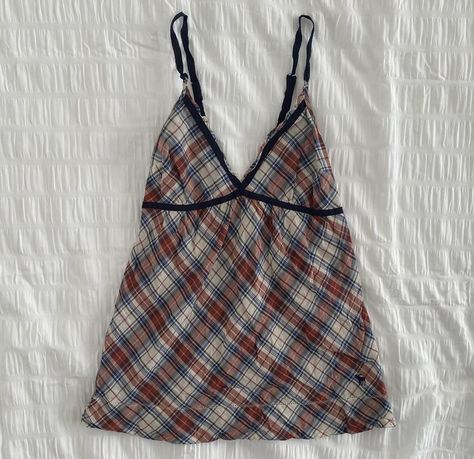 Plaid Diy, Plaid Tank Top, 2000s Outfits, Grunge Goth, Swaggy Outfits, Fit Check, Dream Clothes, Cute Tops, Pretty Outfits