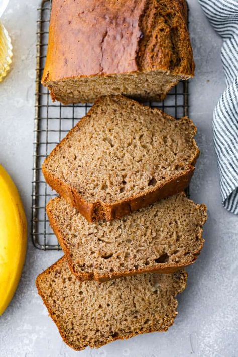 Banana Beer Bread, Nana Bread, Quick Muffins, Fruit Breads, Classic Banana Bread Recipe, Comfy Food, Classic Banana Bread, Beer Bread Recipe, The Recipe Critic