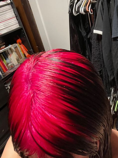 Hot Pink Roots With Black Hair, Hot Pink Ghost Roots, Black Hair With Pink Roots, Pink Ghost Roots, Red Ghost Roots, Pink Roots Black Hair, Black Roots Red Hair, Ghost Roots, Alt Hairstyles