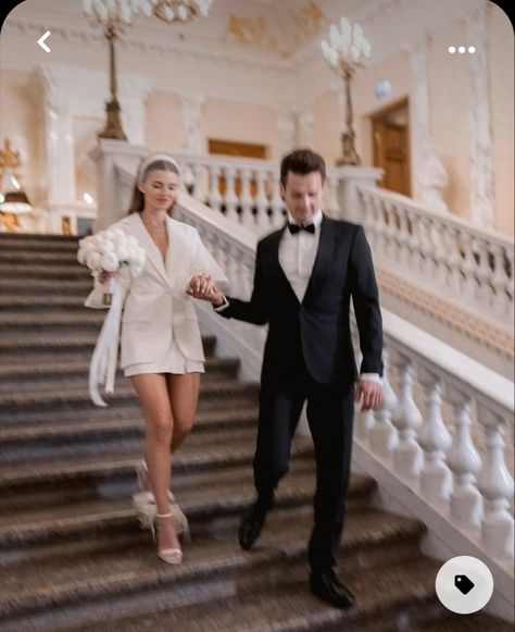 Nyc Wedding Aesthetic, New York Wedding Aesthetic, Courthouse Wedding Aesthetic, Nyc Courthouse Wedding, City Wedding Aesthetic, Modern Short Wedding Dress, Wedding Dresses 2023, Realistic Wedding, Nyc 2023