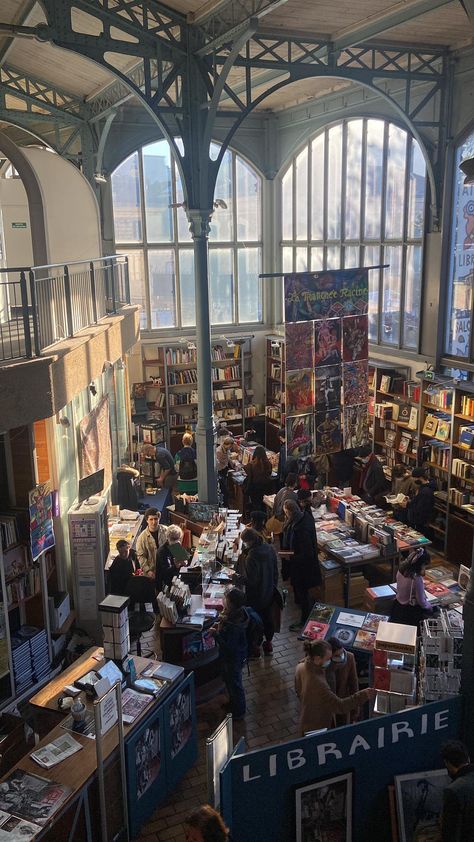 Bookstore In Paris, Paris Bookstore Aesthetic, Paris Bookstore, Halle Saint Pierre, Paris School, All The Bright Places, Bookstore Cafe, St Pierre, Book Store