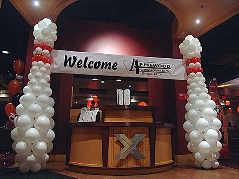 Can someone tell me the number of balloons to use for each balloon row to create a bowling pin? Thanks. [Image Credit: www.balloondeliverydenver.com]  #BalloonSculptures Bowling Decorations Ideas, Bowling Party Balloons, Bowling Balloon Arch, Bowling Pin Balloon Column, Bowling Balloon Decorations, Bowling Decorations, Bowling Centerpieces, Bowling Party Ideas, Bowling Alley Party