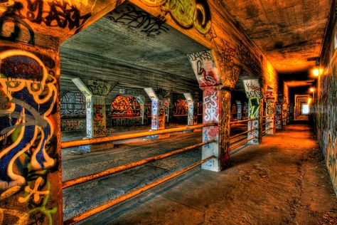 Krog St. tunnel graffiti shot by AJ Brustein. Atlanta Photography Locations, Orange Lighting, Kids Birthday Party Places, Places To Take Pictures, Atlanta Travel, Atlanta Beltline, Visit Atlanta, Atlanta Botanical Garden, Atlanta Photography