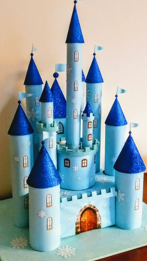 Castle Crafts, Castle Project, Cardboard Castle, Crafts For Kids Paper, Cardboard Box Crafts, Origami Crafts Diy, Paper Towel Roll Crafts, Crafts Paper, Paper Towel Rolls