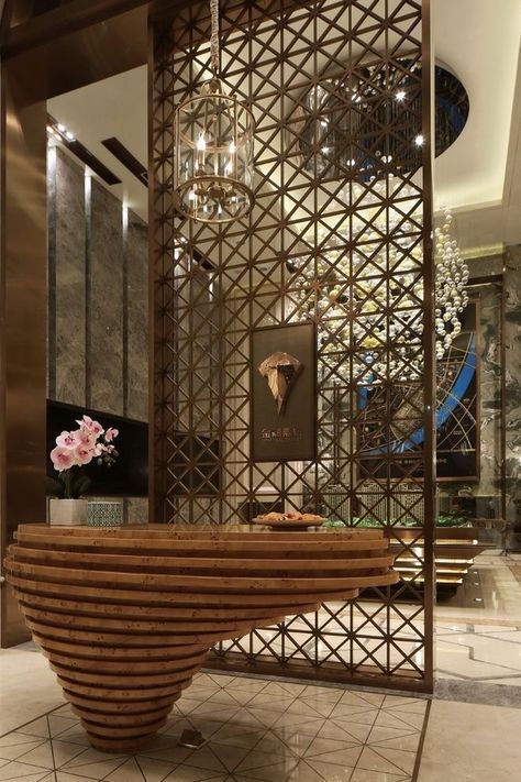 Receptionist Area, Ceiling Artwork, Restaurant Entrance, Entrance Interior Design, Turkish Restaurant, Home Bar Rooms, Reception Desk Design, Lobby Reception, Entry Design