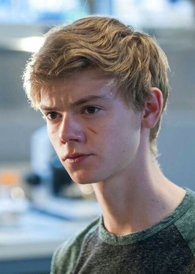 Thomas Brodie-Sangster as Newt in "The Scorch Trials" Newt Tmr, Scorch Trials, Maze Runner The Scorch, Maze Runner Funny, Newt Maze Runner, Maze Runner Movie, The Scorch, The Scorch Trials, Maze Runner Series