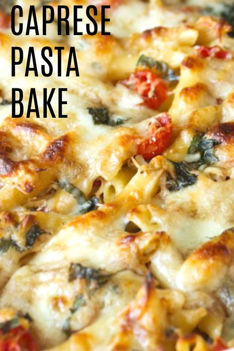 Easy Caprese Pasta Bake | Six Sisters' Stuff This Easy Caprese Pasta Bake is the perfect dish for all your pasta lovers. If you love anything Caprese, you are going to LOVE this recipe. It's so cheesy and creamy with the perfect amount of texture. This recipe is always a hit at family dinner. #pastabake #caprese Caprese Pasta Bake, Creamy Baked Ziti, Easy Baked Ziti, Ziti Recipe, Pasta Easy, Baked Ziti Recipe, Caprese Pasta, Six Sisters Stuff, Baked Pasta Recipes