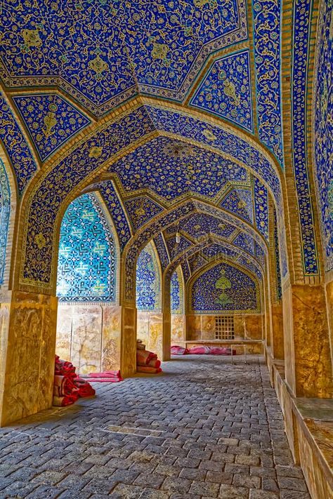 Shah Mosque Isfahan, Eastern Decoration, Shah Mosque, Mosque Interior, Ancient Persian Architecture, Colorful Tiles, Isfahan Iran, Iranian Architecture, Persian Architecture