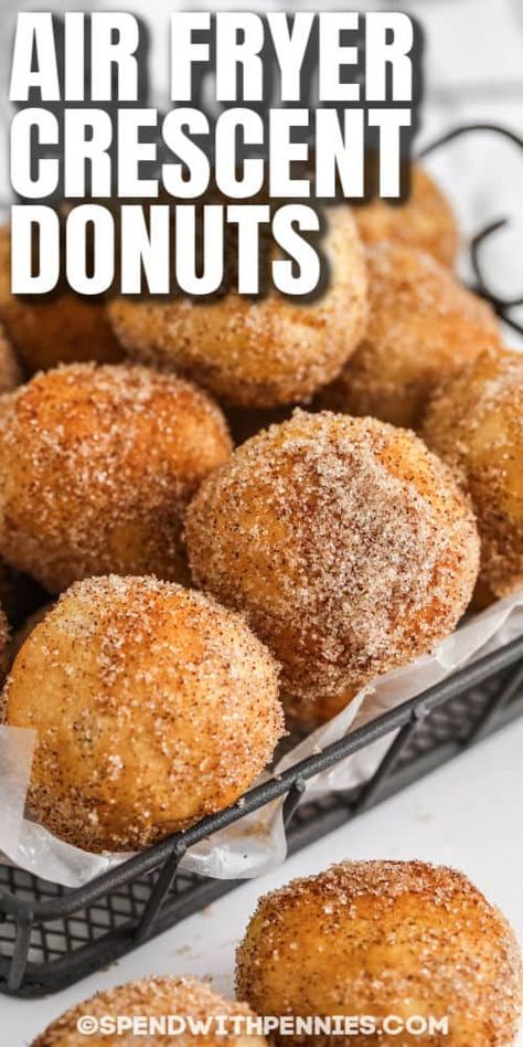 This easy donut hole recipe is sure to become a family favorite. Fried donut holes take minutes to prepare but make a super tasty treat. #spendwithpennies #donutholerecipe #donuthole #pastry #dessert #recipe #easy #fried #homemade #diy #best #simple Easy Donut Hole Recipe, Easy Donut Holes Recipe, Fried Donut Holes, Donut Video, Cinnamon Donut Holes, Easy Donut Holes, Zucchini Latkes, Air Fry Donuts, Donut Holes Recipe