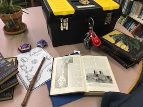 Harry Potter Puzzle Room! Escape room style library program for teens or adults, set in Hogwarts. Harry Potter Escape Room, Puzzle Room, Harry Potter Classes, Escape Room Diy, Harry Potter Activities, Cumpleaños Harry Potter, Harry Potter Puzzle, Escape Room Puzzles, Harry Potter Classroom