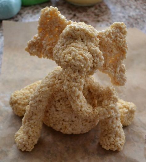 How to make the figure. Rice crispy treats (RCT): 1 box rice crispy cereal, 1 bag mini marshmallows, 1 tablespoon butter. Rice Crispy Cereal, Rice Crisps, Rice Krispie Cereal, Elephant Cakes, Cake Topper Tutorial, 3d Cakes, Rice Crispy Treats, Fondant Figures, Crispy Treats