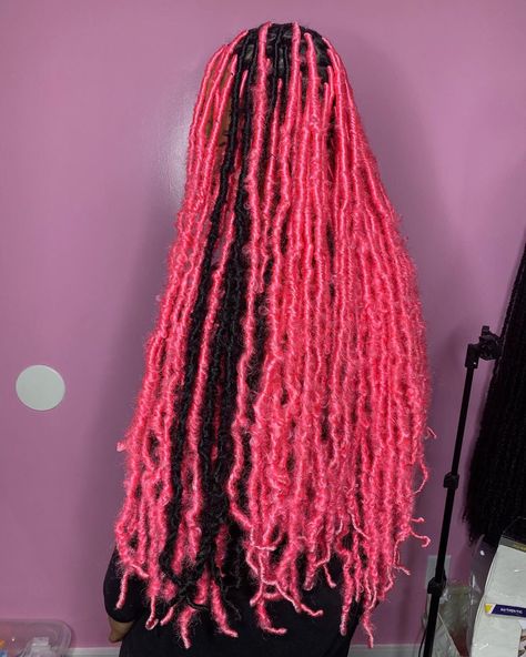 Pink Soft Locs, Pink Faux Locs, Hairstyles Dyed Hair, Hairstyles Dyed, Faux Locs Colored, Locs Ideas, Hot Pink Butterfly, Hair Stripes, 2023 Hairstyles