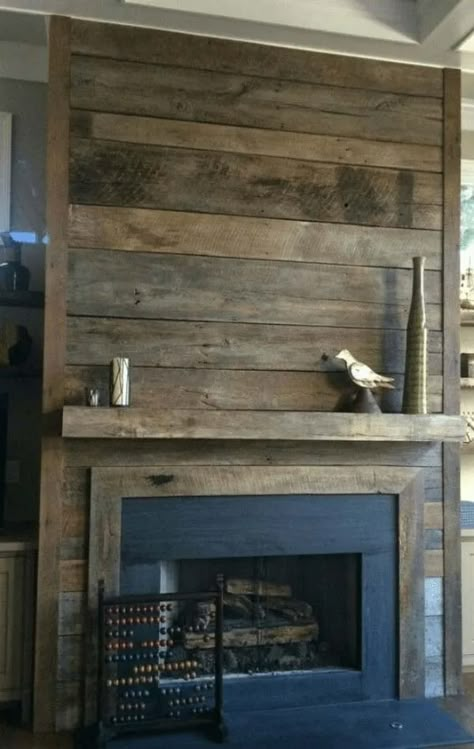 56 Amazing Fireplace Design Ideas For Cozy Warmth All Year Long | Decor Home Ideas Wood Fireplace Surrounds, Reclaimed Wood Fireplace, Fireplace Design Ideas, Design Fireplace, Rustic Family Room, Chimney Design, Gorgeous Fireplaces, Fireplace Designs, Wooden Fireplace