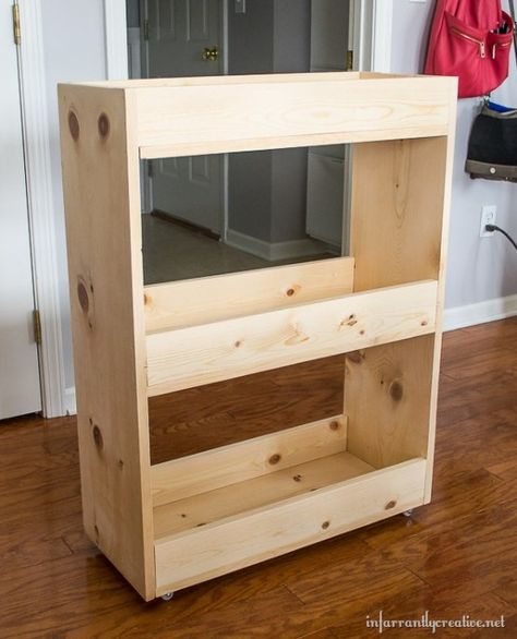 DIY-rolling-cart Great storage idea for in-between spaces. Thinking of modifying to store baking pans and Pyrex vertically. Rolling Laundry Cart, Built In Lockers, Laundry Room Storage Shelves, Room Storage Diy, Laundry Cart, Laundry Room Renovation, Laundry Room Shelves, Laundry Decor, Laundry Room Diy