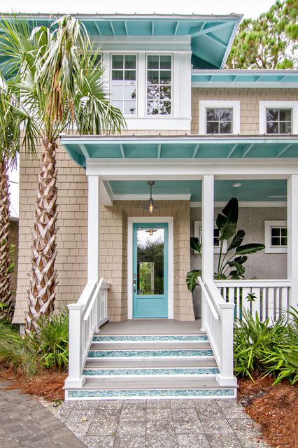 love the color scheme (HGTV smart home 2013) SW Tony Taupe 7038, SW Raindrop 6485, Shaw glass expressions micro blocks on stair treads Beach House Exterior, Pintura Exterior, Dream Beach Houses, Casa Vintage, Style Cottage, Casa Exterior, Beach Cottage Style, Design Exterior, House Paint Exterior