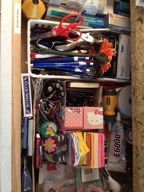 Junk Drawer Aesthetic, Junk Drawer Alternative, Junk Drawer Drawing, Kitchen Junk Drawer, Junk Drawers, Junk Drawer, Camera Bag, Drawers