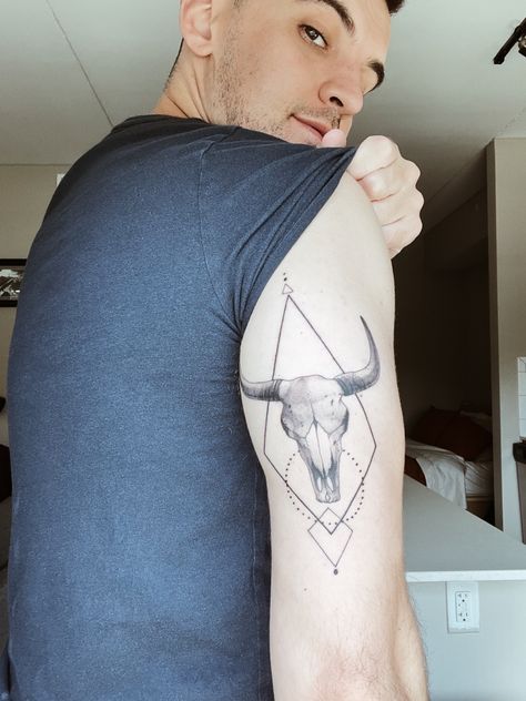 Geometric Bull Tattoo, Taurus Skull Tattoo, Tricep Tattoo, Bull Skull Tattoo, Longhorn Tattoo, Mens Arrow Tattoo, Cow Skull Tattoos, Tricep Tattoos, Bull Skull Tattoos