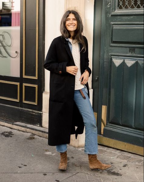 Charlotte Husson, Parisian Winter Style, Emmanuelle Alt Style, Blundstone Style, Boston Outfits, Emmanuelle Alt, Fade Styles, Winter Attire, Chic Pants