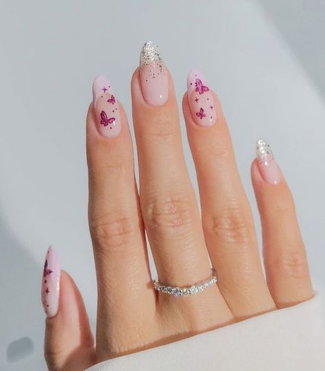 Alternating Nails, Lilac Nails Design, Birthday Nail Designs, Butterfly Nail Designs, Lilac Nails, Butterfly Nails, Butterfly Nail Art, Cute Spring Nails, Twinkling Stars