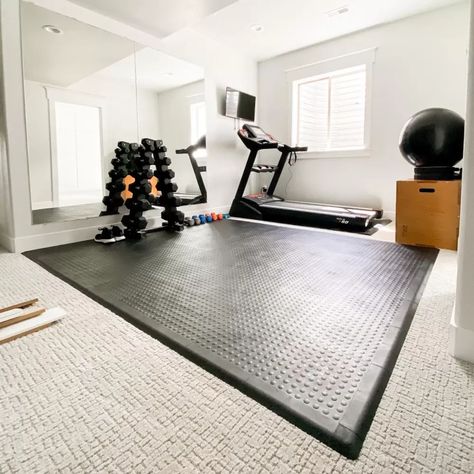 Best Gym Floor Over Carpet for Home - StayLock Tiles Exercise Room Decor, Modern Home Gym, Gymnastics Floor, Mini Home Gym, Gym Flooring Rubber, Gym Floor Mat, Home Gym Flooring, Modular Tile, Homescreen Wallpaper Ideas