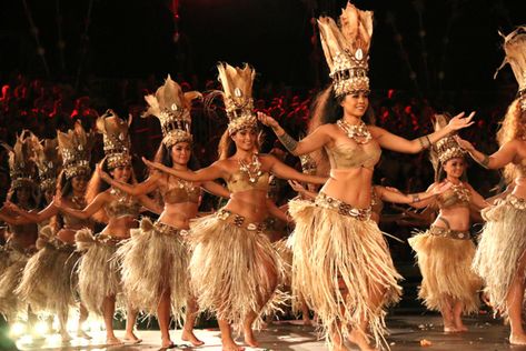 HIGHLIGHTS FROM THE HEIVA I TAHITI FINAL WEEK | Tahiti dance online Tahiti Dance, Tahitian Costumes, Ori Tahiti, Cook Island, Tahitian Dance, Polynesian Dance, Carnival Girl, Dancer Photography, Hula Dance