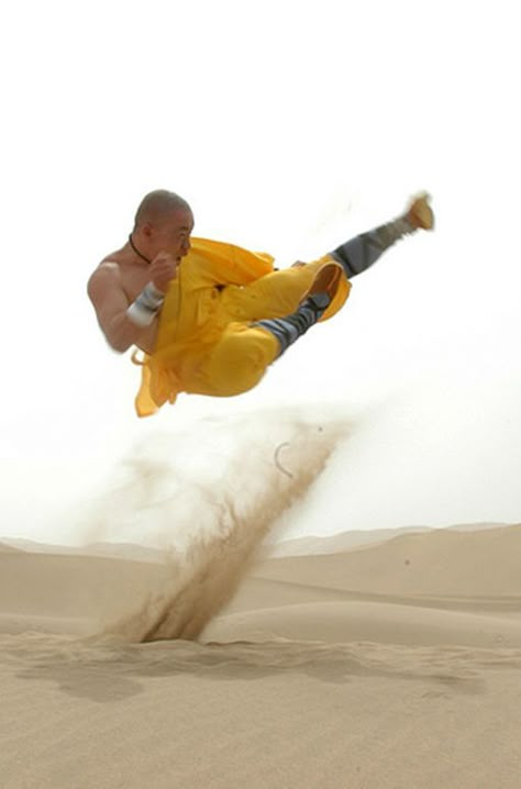 ... Flying Kick, Shaolin Temple, Shaolin Monks, Tai Chi Qigong, Kung Fu Martial Arts, Shaolin Kung Fu, Pencak Silat, Ju Jitsu, Chinese Martial Arts