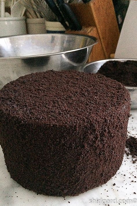 Ebingers Blackout Cake, Blackout Cake Recipe Brooklyn, Chocolate Blackout Cake, Black Out Cake, Brooklyn Blackout Cake Recipe, Blackout Cake Recipe, Brooklyn Blackout Cake, Blackout Cake, Chocolate Dishes