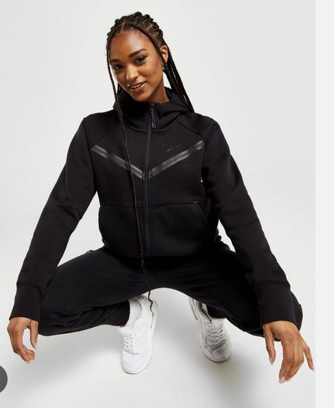 Nike Tech Fleece Womens, Nike Tech Fleece Jacket, Sweat Clothes, Nike Tech Fleece Hoodie, Cute Sweats, Tech Fleece Hoodie, Black Hoodie Women, Tech Women, Fleece Hoodie Women