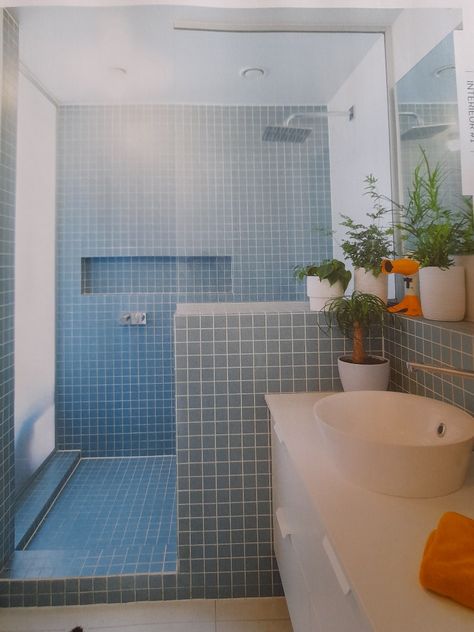 60s Style Bathroom, 60s Bathroom, Blue Bathroom Tile, Retro Bathroom, New House Bathroom, Eclectic Bathroom, Bad Inspiration, Gorgeous Bathroom, Downstairs Bathroom