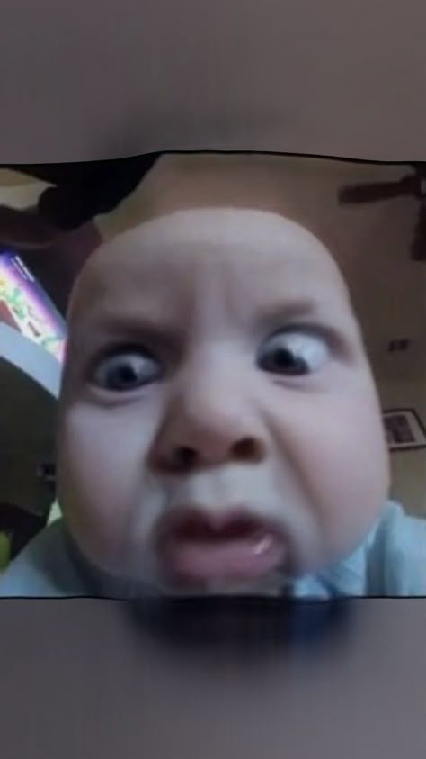 Funny Kid Pics, Funny Babies Pictures, Funny Baby Pics, Baby Funny, Kids Meme, Funny Baby, Yes Baby Meme, Funny Short Video Clips, Toddler Meme