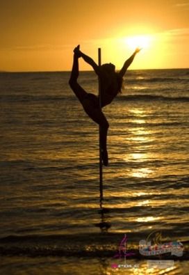 . Pole Photo Shoot, Pole Dance Tricks, Pole Dancing Moves, Silk Fans, Art Workout, Dance Tricks, Dancing Moves, Pole Dance Fitness, Dancing Fitness