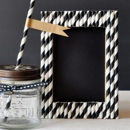 Plastic Straw Crafts, Paper Straws Crafts, Drinking Straw Crafts, Photo Frame Crafts, Straw Art, Diy Straw, Straw Crafts, Picture Frame Crafts, Diy Photo Frames