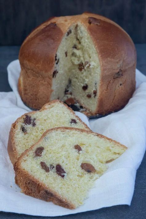 Italian Easter Sweet Bread Recipe - An Italian in my Kitchen Italian Holiday Recipes, Easter Sweet Bread, Easter Casserole, Easter Breads, Italian Easter Recipes, Traditional Bread Recipe, Sweet Bread Recipe, Breakfast Bundt Cake, Italian Easter Bread