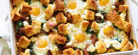 Italian Sausage and Egg Bake by Giada De Laurentiis Egg Bake Recipe, Holiday Brunch Recipes, Easy Breakfast Casserole Recipes, Ways To Cook Eggs, Baked Eggs Recipe, Egg Bake, Food Network Canada, Breakfast Casserole Easy, Giada De Laurentiis