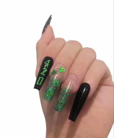 Nail Nail Designs, Nail Aesthetic, Trends Nails, Art Designs Ideas, Hippie Nails, Punk Nails, Gel Nails Diy, Simple Acrylic Nails, Dope Nail Designs