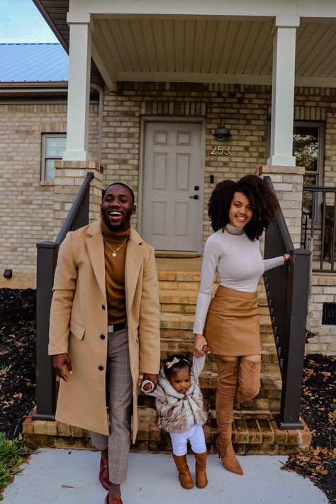 Sweat Suit Family Photos, Thanksgiving Family Photoshoot Outfits, Holiday Pictures Family Outfits Black Families, Thanksgiving Outfit Black Couple, Holiday Photoshoot Family Outfits Black, Thanksgiving Matching Outfits, Black Family Fall Photoshoot Outfits, Black Family Fall Pictures, Family Photoshoot Brown Outfit