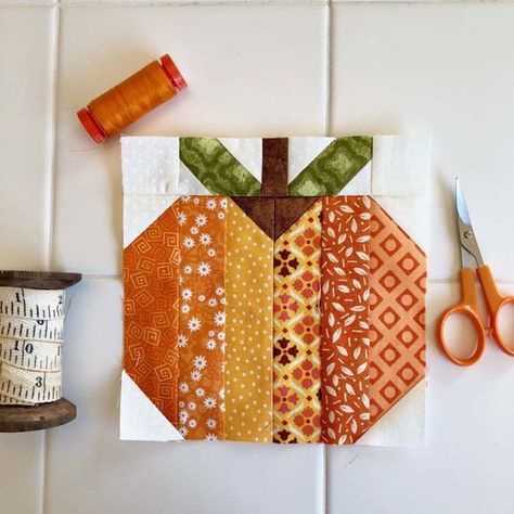 Block 20 from the Patchsmith Sampler Sew Along; made by Julie Cefalu @ The Crafty Quilter Patchwork Pumpkin, Pumpkin Quilt, Fall Quilt Patterns, Fall Sewing, Holiday Quilts, Halloween Quilts, Fall Quilts, Sampler Quilt, Mini Quilts